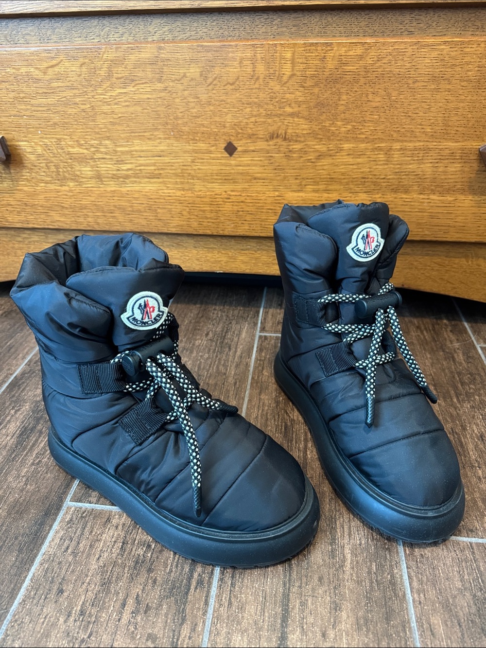 💯 Authentic Moncler Quilted Puffer Booties size 38